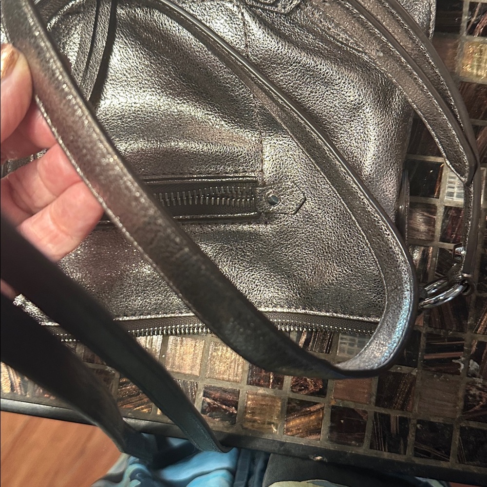NWOT Michael Kors Metallic Silver Crossbody Bag - Picture 8 of 9